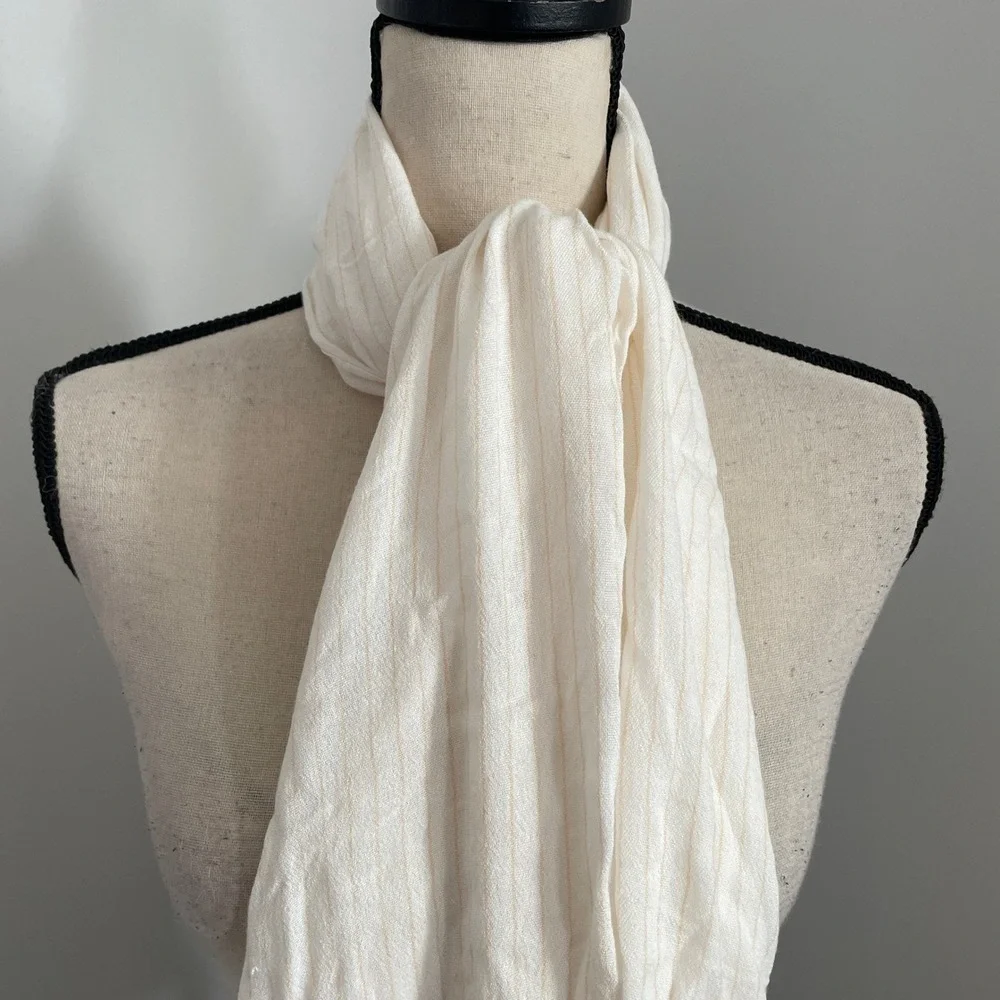 Soft Touch White Gold Striped Scarf‎ Fringe Edges Lightweight Preppy Soft Girl